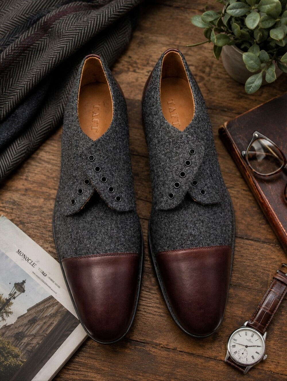 Taft Captoe Gray Wool & leather Traction Studs No Laces Oxford Shoes. Mens 11